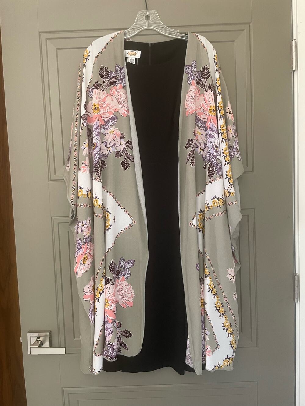 Grey Floral Wrap Kimono